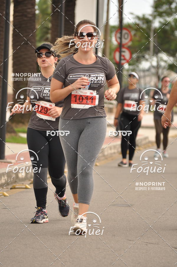 Buy your photos of the eventSantander Track&Field  Run Series - Shopping Vitria on Fotop