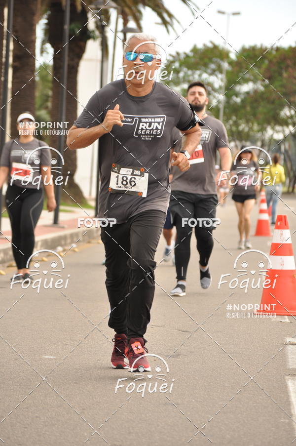 Buy your photos of the eventSantander Track&Field  Run Series - Shopping Vitria on Fotop