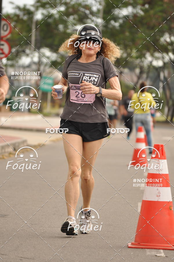 Buy your photos of the eventSantander Track&Field  Run Series - Shopping Vitria on Fotop