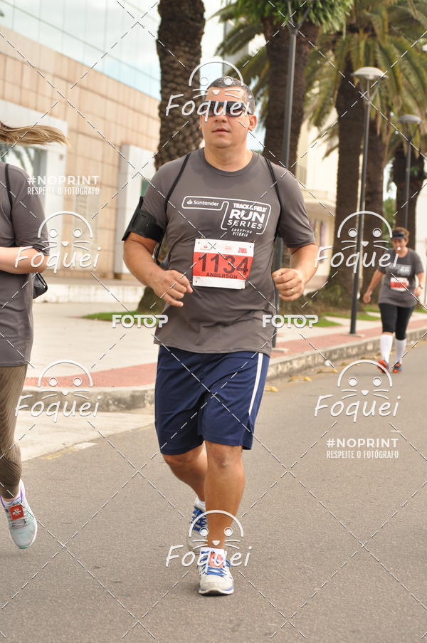 Buy your photos of the eventSantander Track&Field  Run Series - Shopping Vitria on Fotop