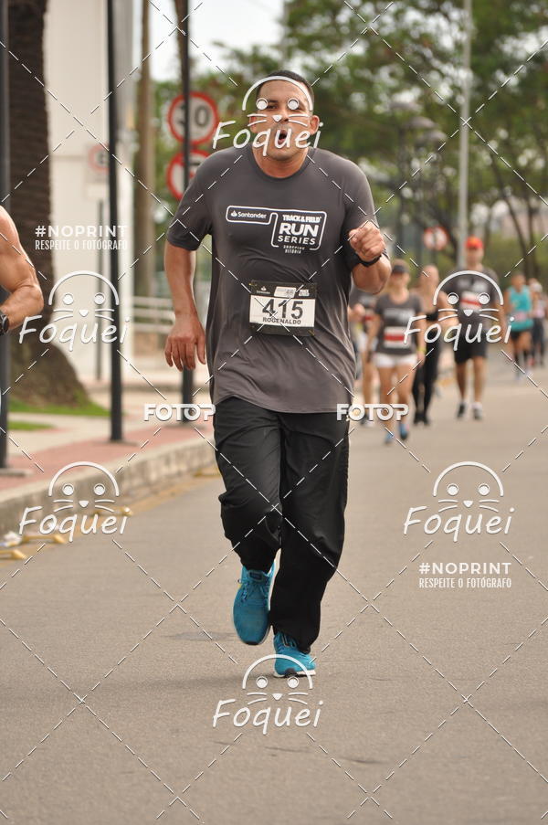 Buy your photos of the eventSantander Track&Field  Run Series - Shopping Vitria on Fotop