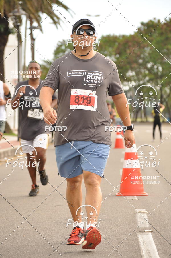 Buy your photos of the eventSantander Track&Field  Run Series - Shopping Vitria on Fotop