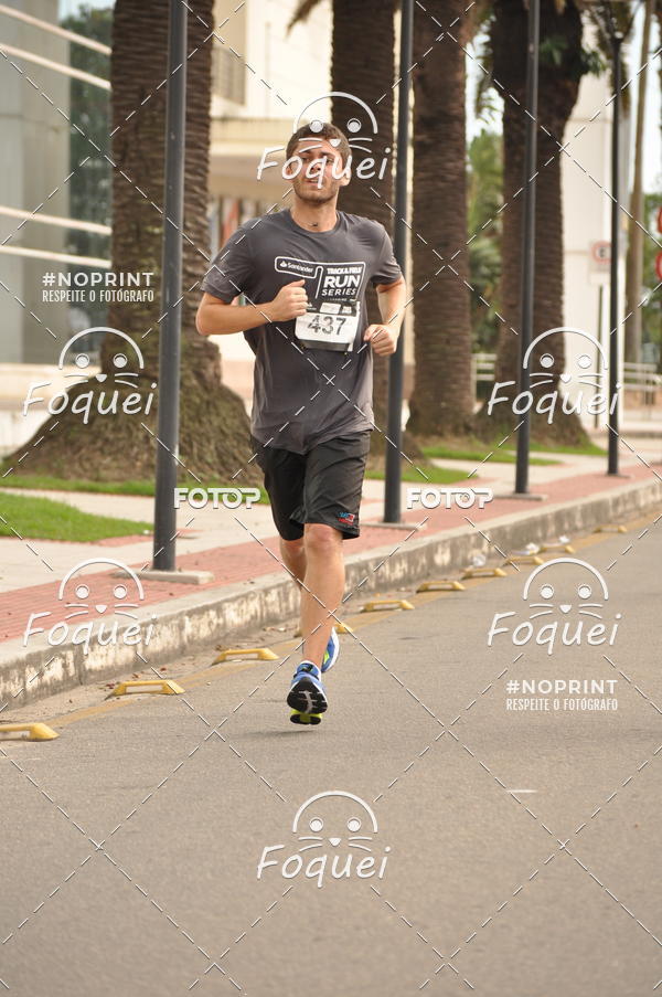 Buy your photos of the eventSantander Track&Field  Run Series - Shopping Vitria on Fotop