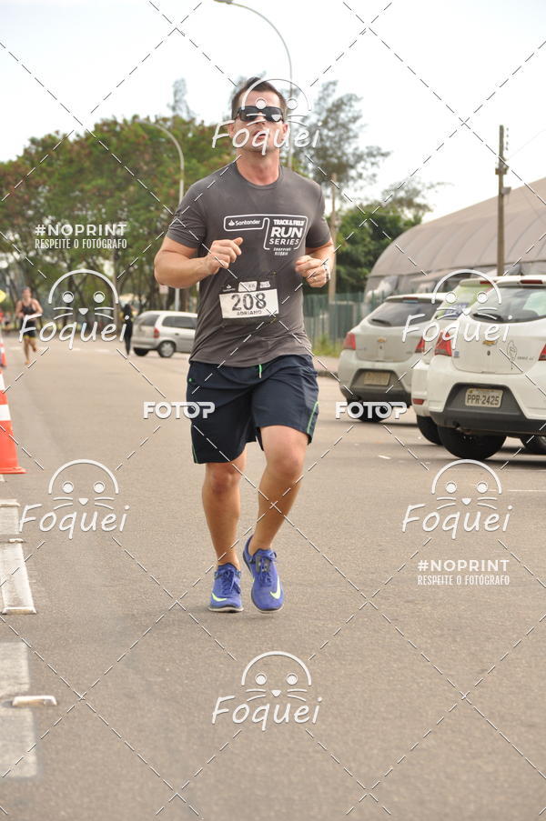 Buy your photos of the eventSantander Track&Field  Run Series - Shopping Vitria on Fotop