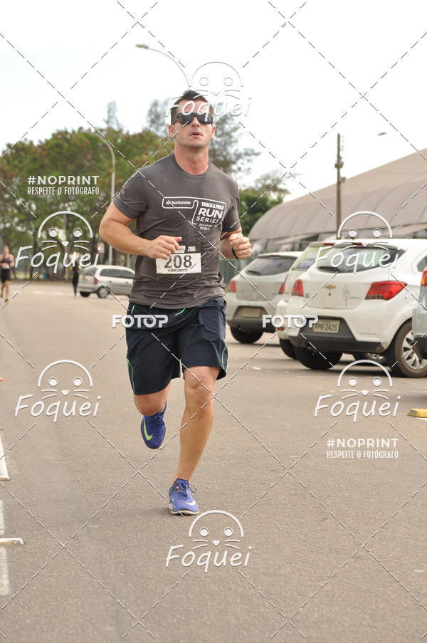 Buy your photos of the eventSantander Track&Field  Run Series - Shopping Vitria on Fotop