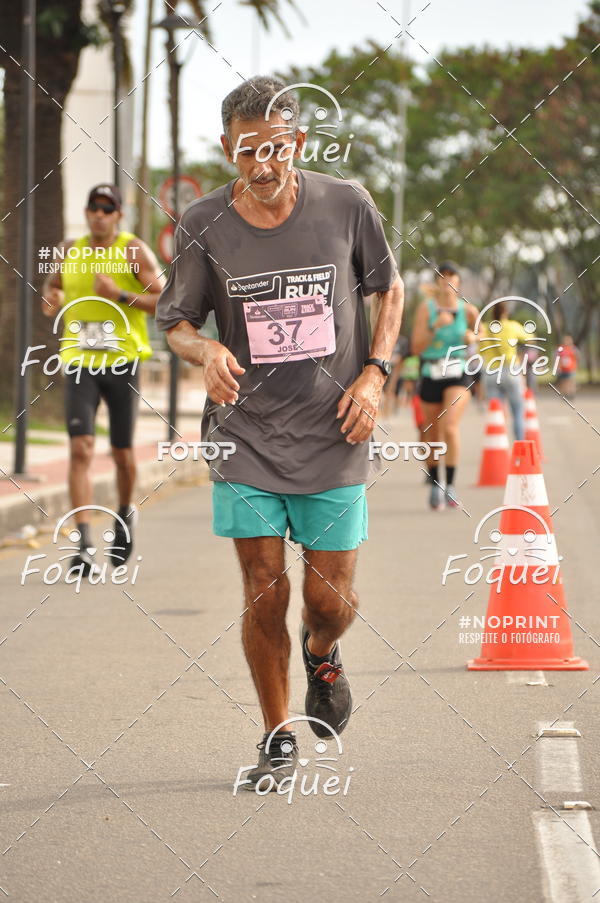 Buy your photos of the eventSantander Track&Field  Run Series - Shopping Vitria on Fotop