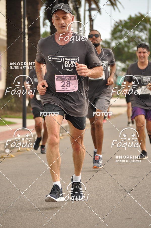 Buy your photos of the eventSantander Track&Field  Run Series - Shopping Vitria on Fotop