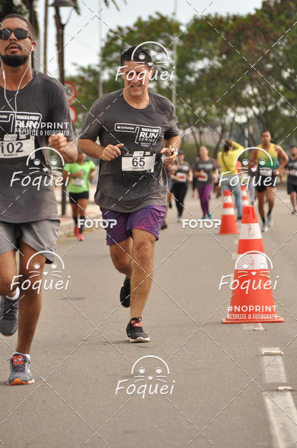 Buy your photos of the eventSantander Track&Field  Run Series - Shopping Vitria on Fotop