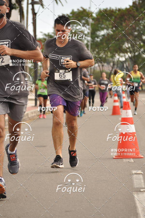 Buy your photos of the eventSantander Track&Field  Run Series - Shopping Vitria on Fotop