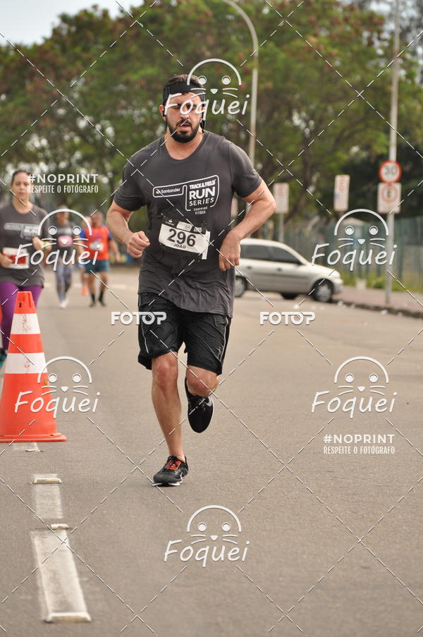Buy your photos of the eventSantander Track&Field  Run Series - Shopping Vitria on Fotop