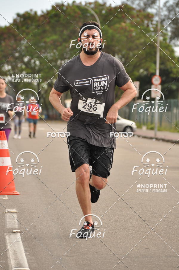 Buy your photos of the eventSantander Track&Field  Run Series - Shopping Vitria on Fotop