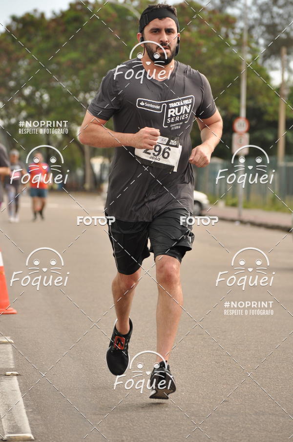Buy your photos of the eventSantander Track&Field  Run Series - Shopping Vitria on Fotop