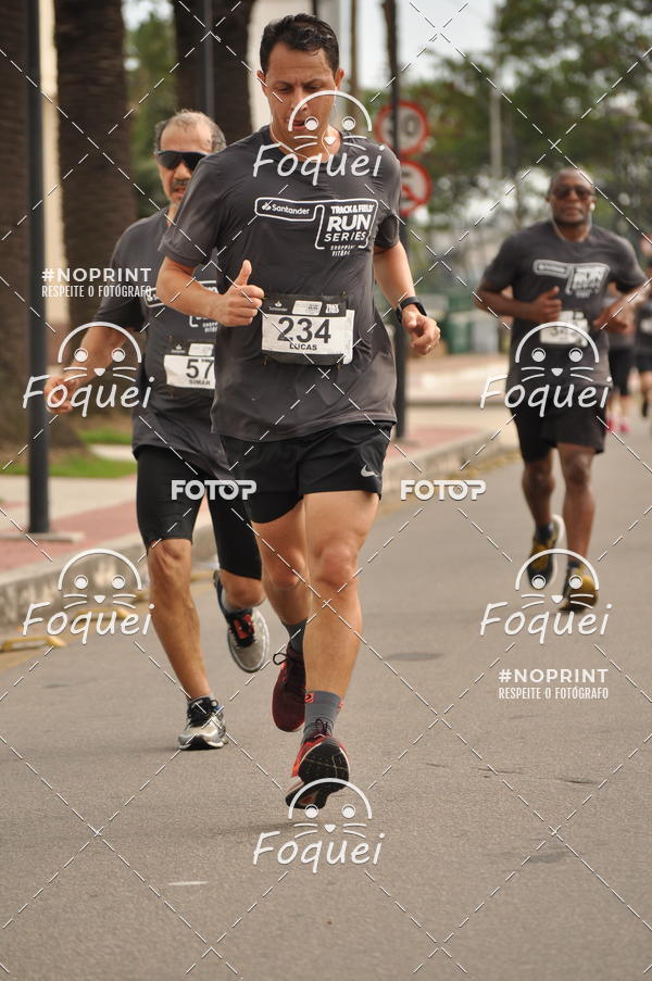 Buy your photos of the eventSantander Track&Field  Run Series - Shopping Vitria on Fotop