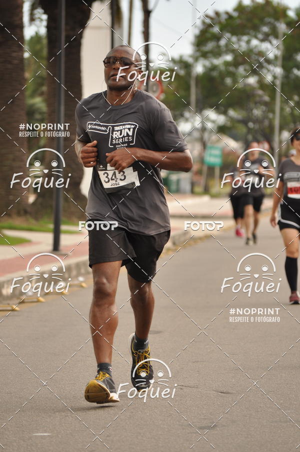 Buy your photos of the eventSantander Track&Field  Run Series - Shopping Vitria on Fotop