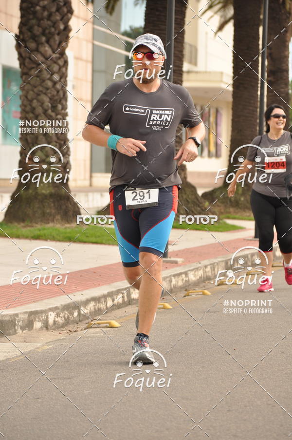 Buy your photos of the eventSantander Track&Field  Run Series - Shopping Vitria on Fotop