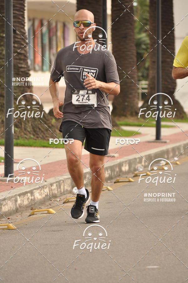 Buy your photos of the eventSantander Track&Field  Run Series - Shopping Vitria on Fotop