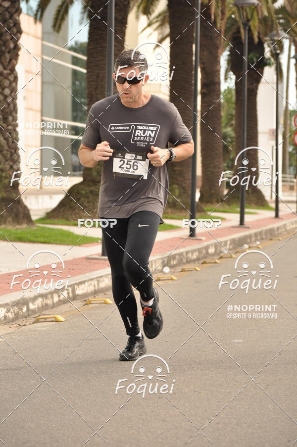 Buy your photos of the eventSantander Track&Field  Run Series - Shopping Vitria on Fotop
