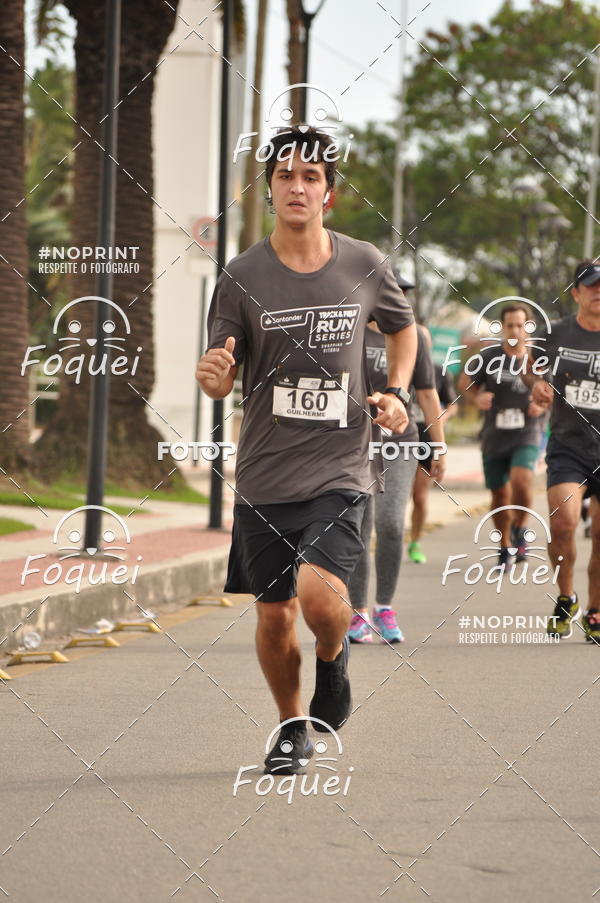 Buy your photos of the eventSantander Track&Field  Run Series - Shopping Vitria on Fotop