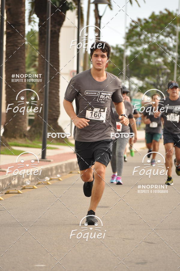 Buy your photos of the eventSantander Track&Field  Run Series - Shopping Vitria on Fotop