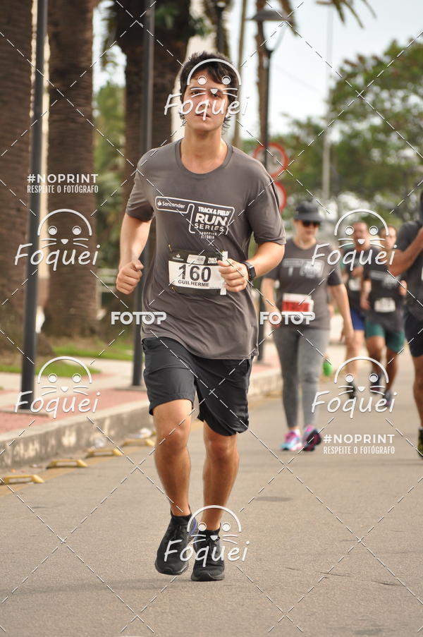Buy your photos of the eventSantander Track&Field  Run Series - Shopping Vitria on Fotop