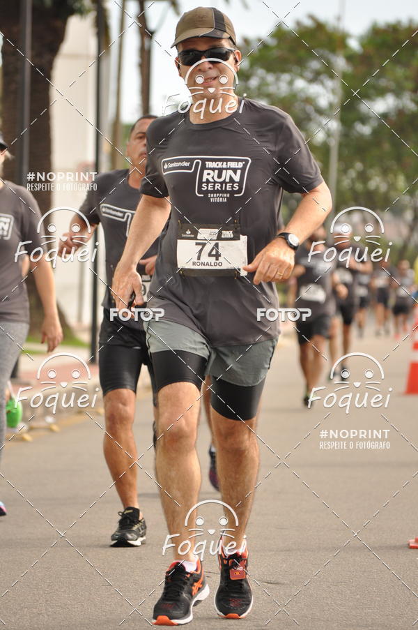 Buy your photos of the eventSantander Track&Field  Run Series - Shopping Vitria on Fotop