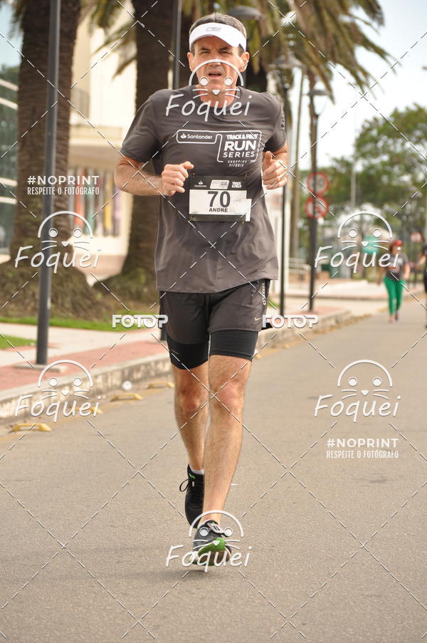 Buy your photos of the eventSantander Track&Field  Run Series - Shopping Vitria on Fotop