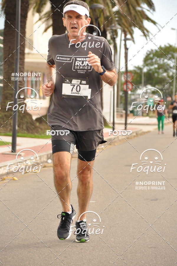 Buy your photos of the eventSantander Track&Field  Run Series - Shopping Vitria on Fotop