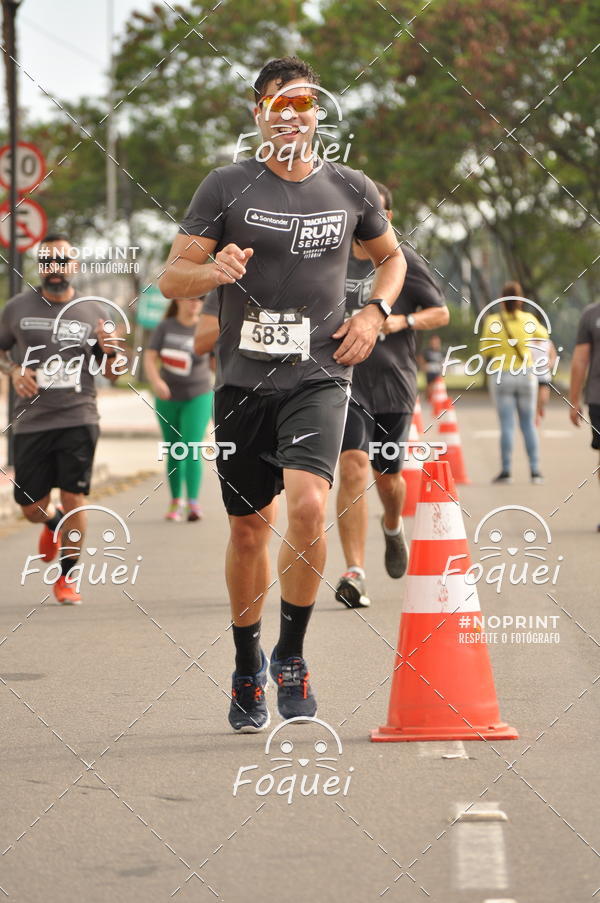 Buy your photos of the eventSantander Track&Field  Run Series - Shopping Vitria on Fotop