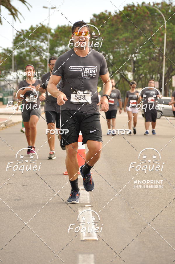 Buy your photos of the eventSantander Track&Field  Run Series - Shopping Vitria on Fotop