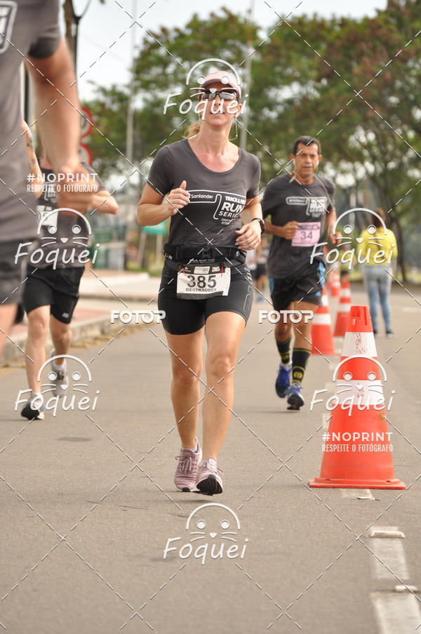 Buy your photos of the eventSantander Track&Field  Run Series - Shopping Vitria on Fotop