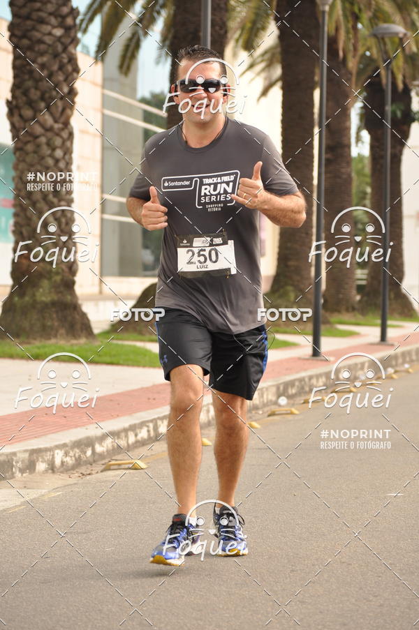 Buy your photos of the eventSantander Track&Field  Run Series - Shopping Vitria on Fotop