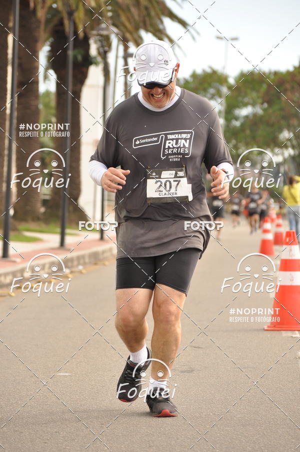 Buy your photos of the eventSantander Track&Field  Run Series - Shopping Vitria on Fotop