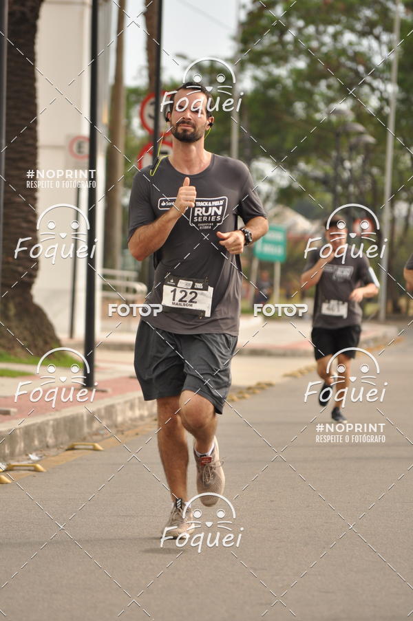 Buy your photos of the eventSantander Track&Field  Run Series - Shopping Vitria on Fotop
