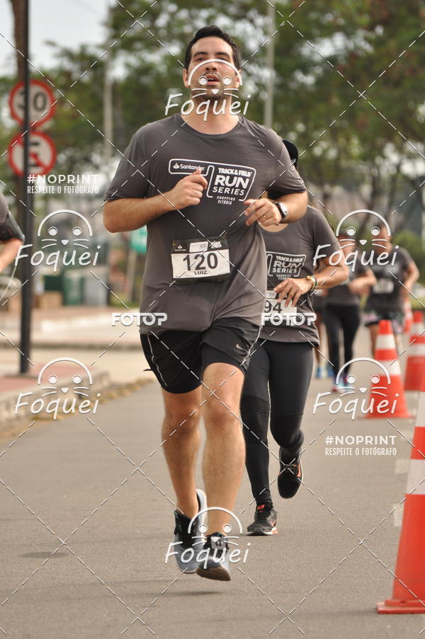 Buy your photos of the eventSantander Track&Field  Run Series - Shopping Vitria on Fotop