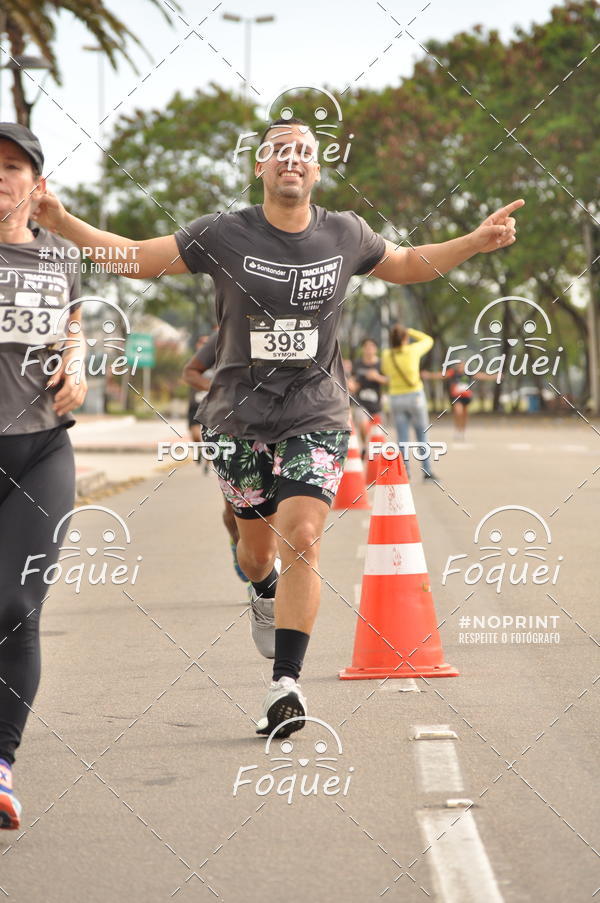 Buy your photos of the eventSantander Track&Field  Run Series - Shopping Vitria on Fotop