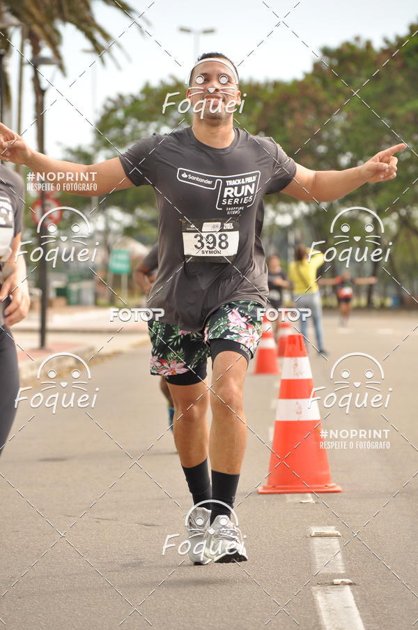 Buy your photos of the eventSantander Track&Field  Run Series - Shopping Vitria on Fotop