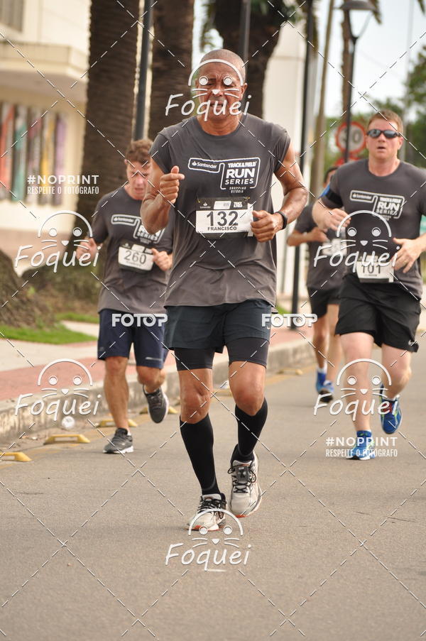 Buy your photos of the eventSantander Track&Field  Run Series - Shopping Vitria on Fotop