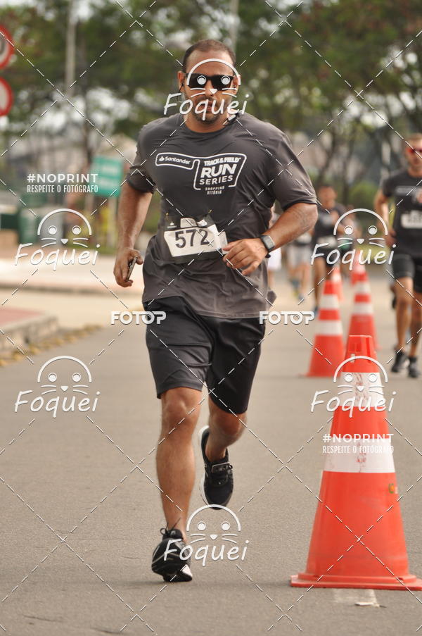 Buy your photos of the eventSantander Track&Field  Run Series - Shopping Vitria on Fotop