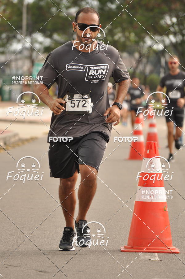 Buy your photos of the eventSantander Track&Field  Run Series - Shopping Vitria on Fotop