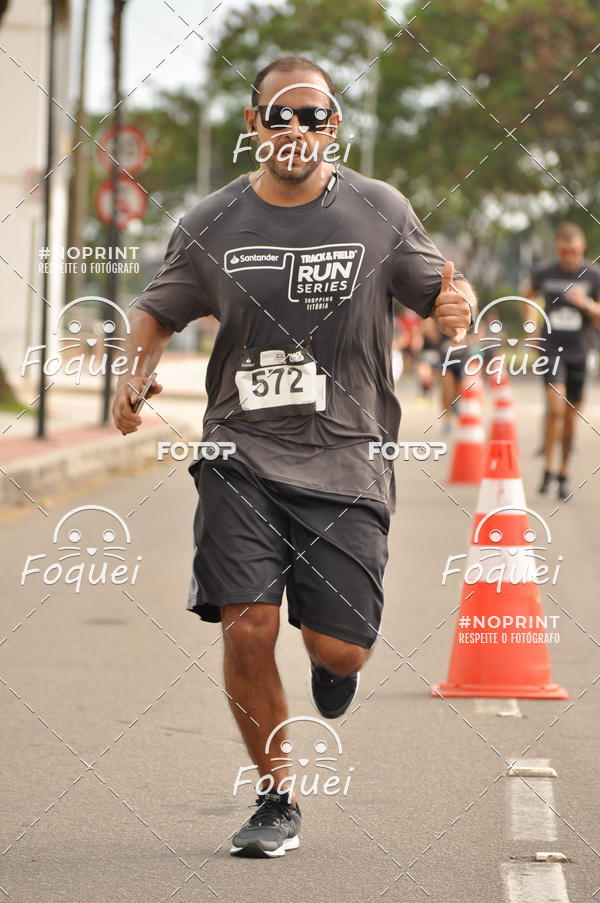 Buy your photos of the eventSantander Track&Field  Run Series - Shopping Vitria on Fotop