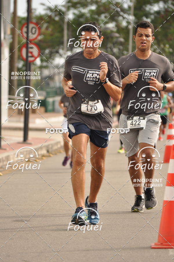 Buy your photos of the eventSantander Track&Field  Run Series - Shopping Vitria on Fotop