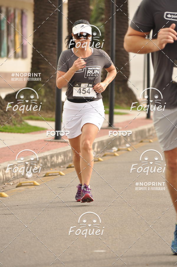 Buy your photos of the eventSantander Track&Field  Run Series - Shopping Vitria on Fotop