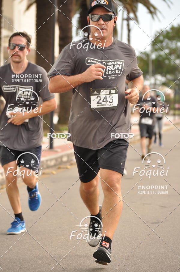 Buy your photos of the eventSantander Track&Field  Run Series - Shopping Vitria on Fotop