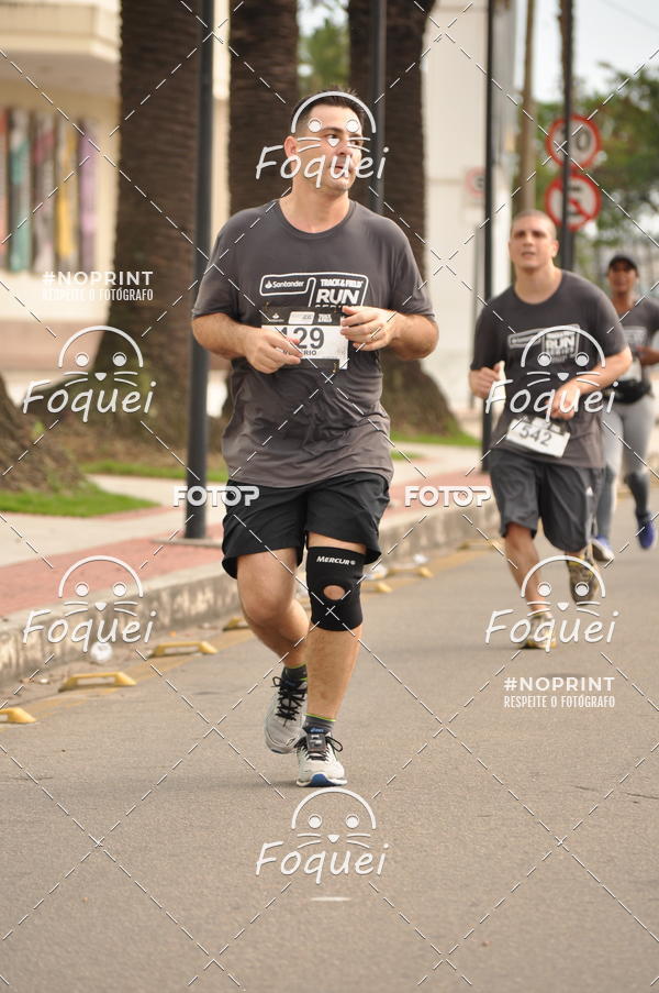 Buy your photos of the eventSantander Track&Field  Run Series - Shopping Vitria on Fotop
