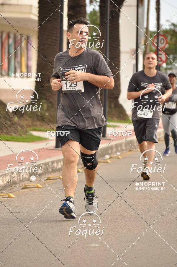 Buy your photos of the eventSantander Track&Field  Run Series - Shopping Vitria on Fotop