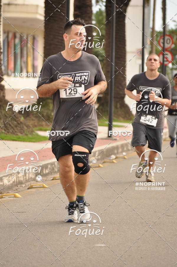 Buy your photos of the eventSantander Track&Field  Run Series - Shopping Vitria on Fotop