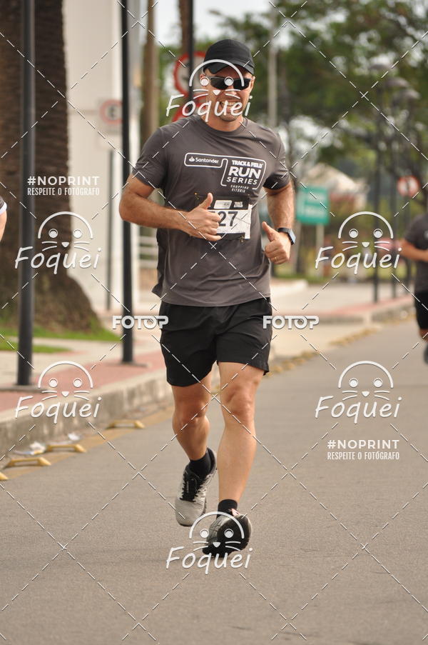 Buy your photos of the eventSantander Track&Field  Run Series - Shopping Vitria on Fotop