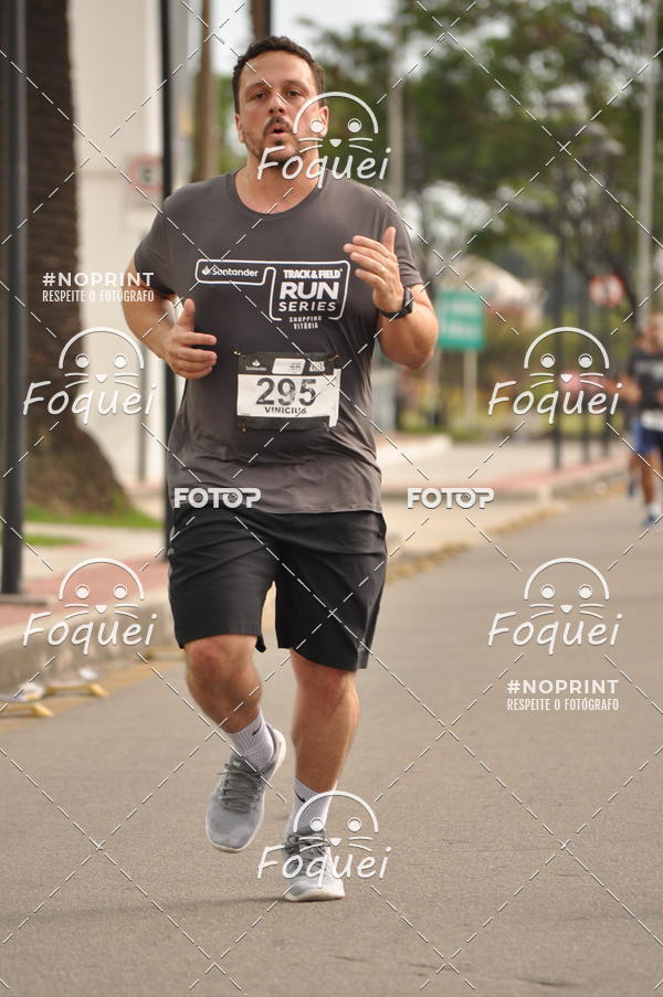 Buy your photos of the eventSantander Track&Field  Run Series - Shopping Vitria on Fotop