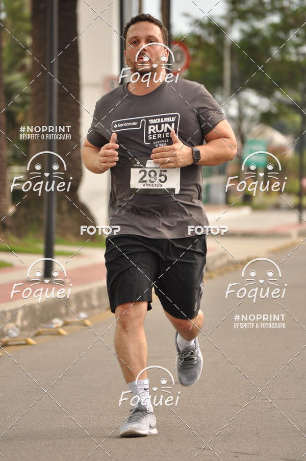 Buy your photos of the eventSantander Track&Field  Run Series - Shopping Vitria on Fotop