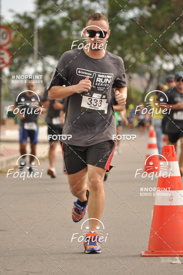 Buy your photos of the eventSantander Track&Field  Run Series - Shopping Vitria on Fotop